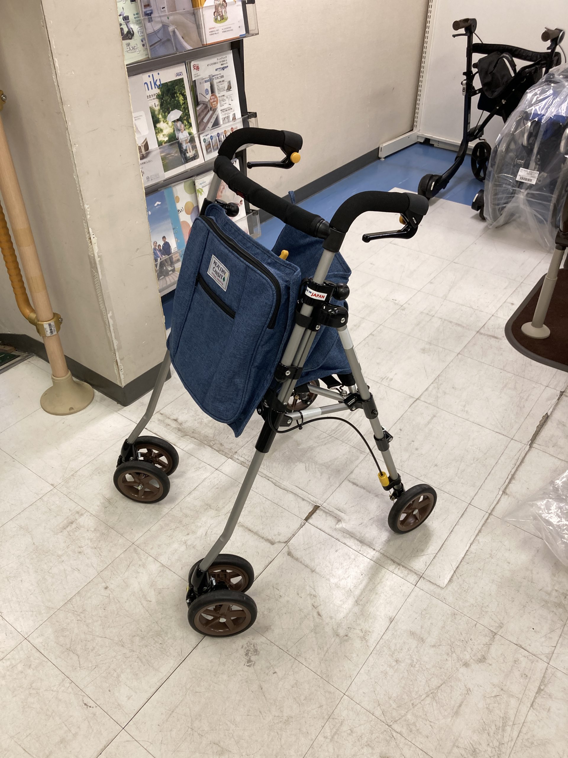 即発送可能】 ヘルシーワンキャンシット ヌーボー ヴァイオレット 1台